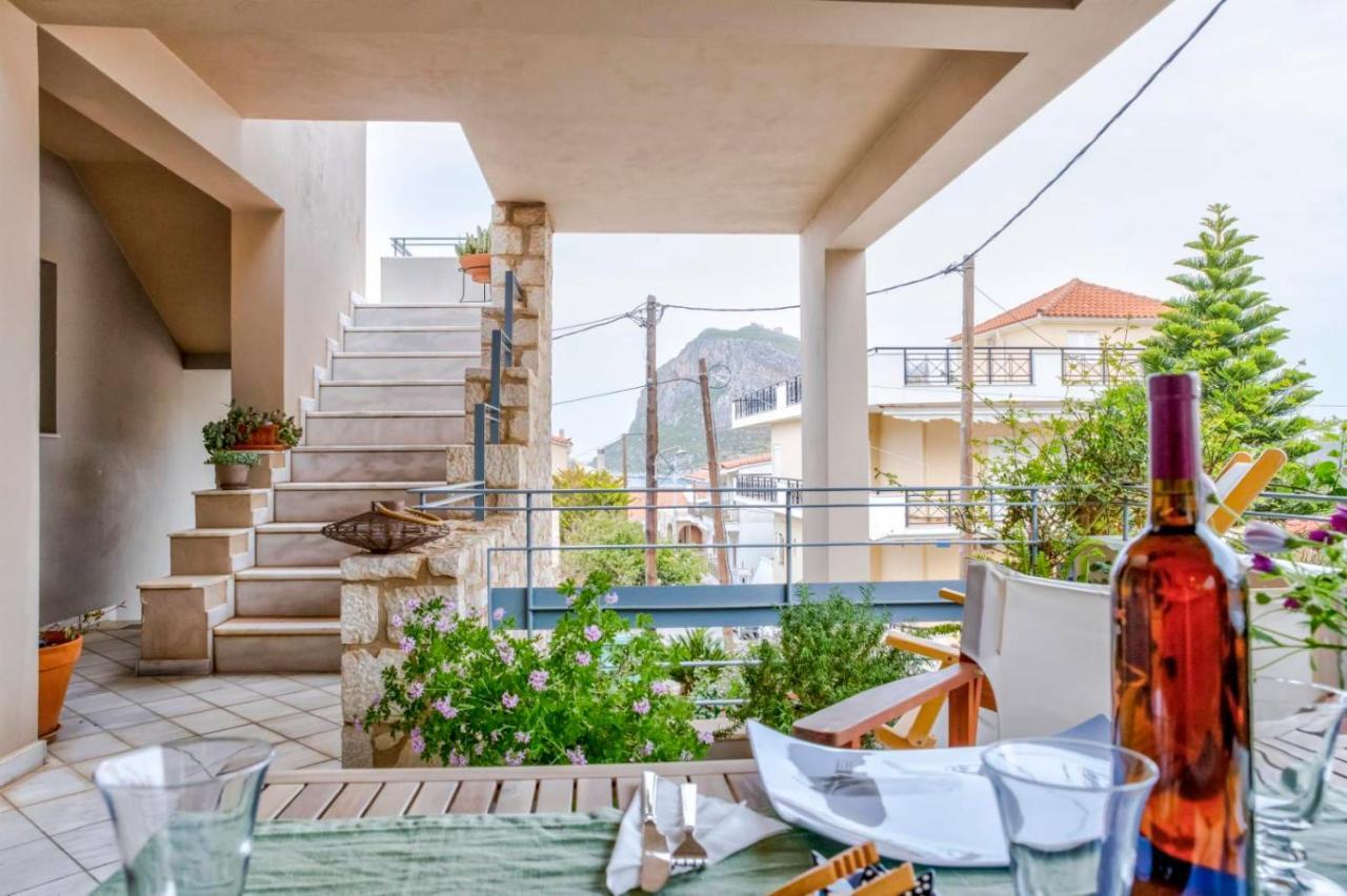 Monemvasia Modern Flat With Partial View Екстериор снимка